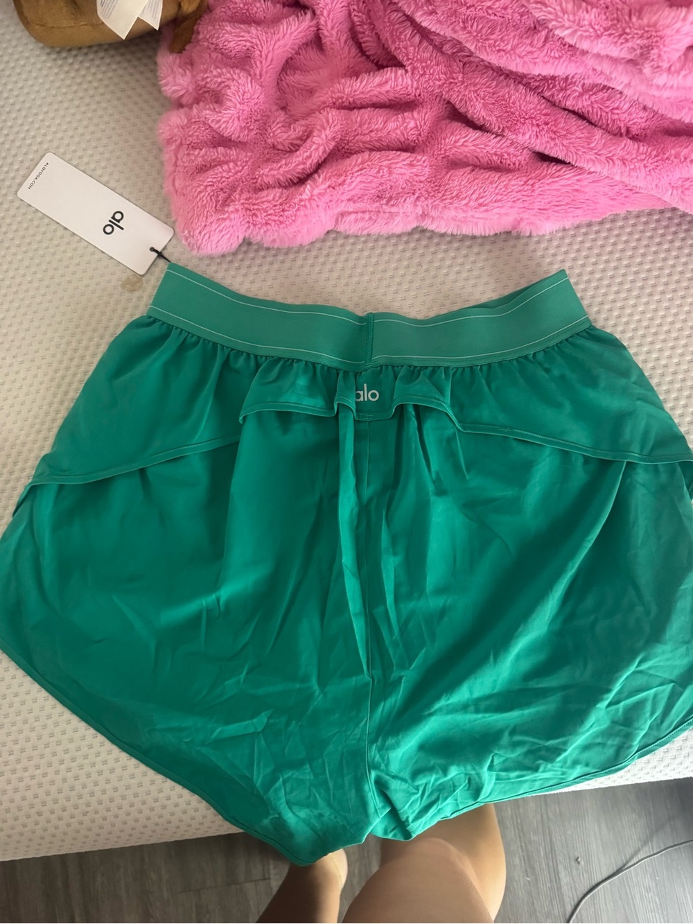 ALO Yoga Spruce Green Match Point Short with Logo Waistband - Picture 3 of 4